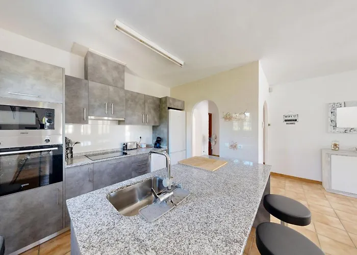 Cristopol Villa *
